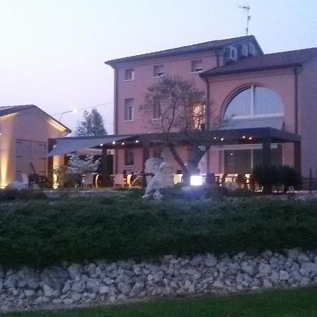 Agrialloggi La Palazzina Curtarolo Екстериор снимка